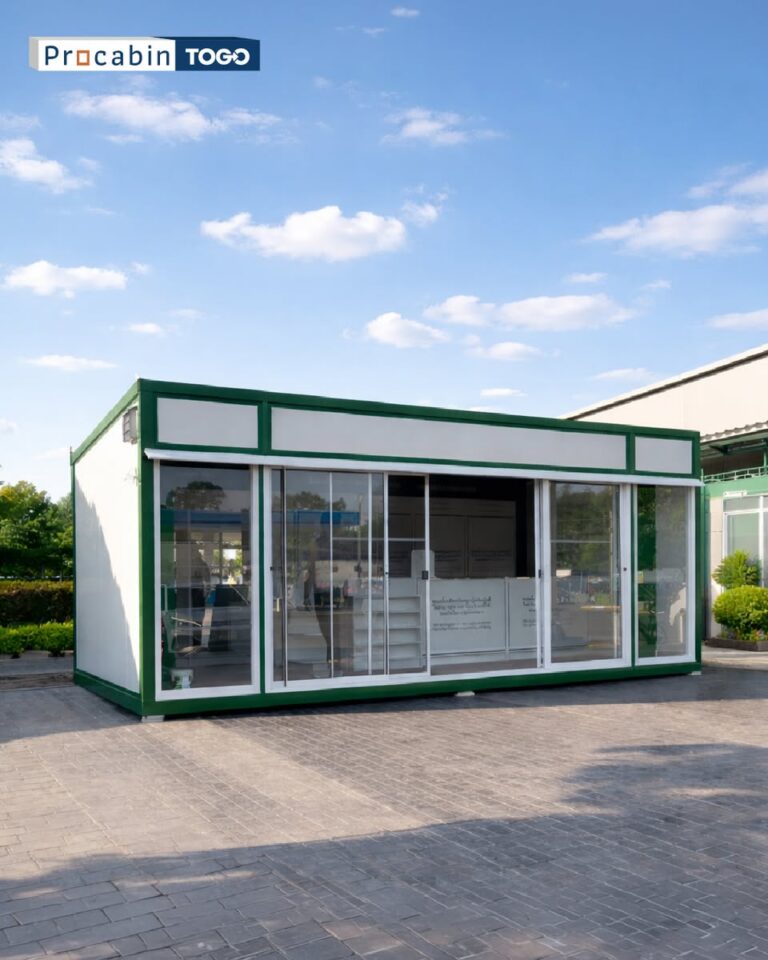 ร้านขายยาสำเร็จรูป PCB To-Go ศรีสะเกษ ขนาด 6x3 เมตร โทนขาวเขียว